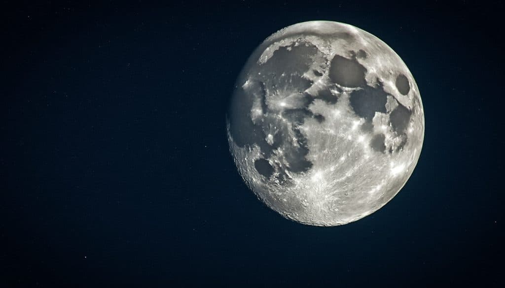 découvrez les erreurs courantes en photographie lunaire qui font perdre du temps et apprenez comment les éviter pour capturer des images de la lune parfaites.